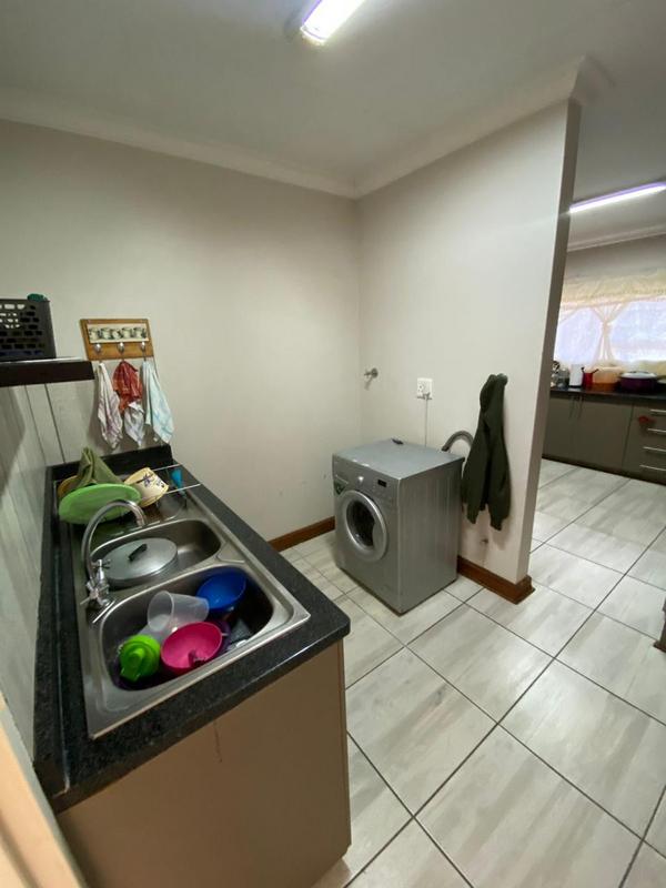 To Let 3 Bedroom Property for Rent in Baillie Park North West